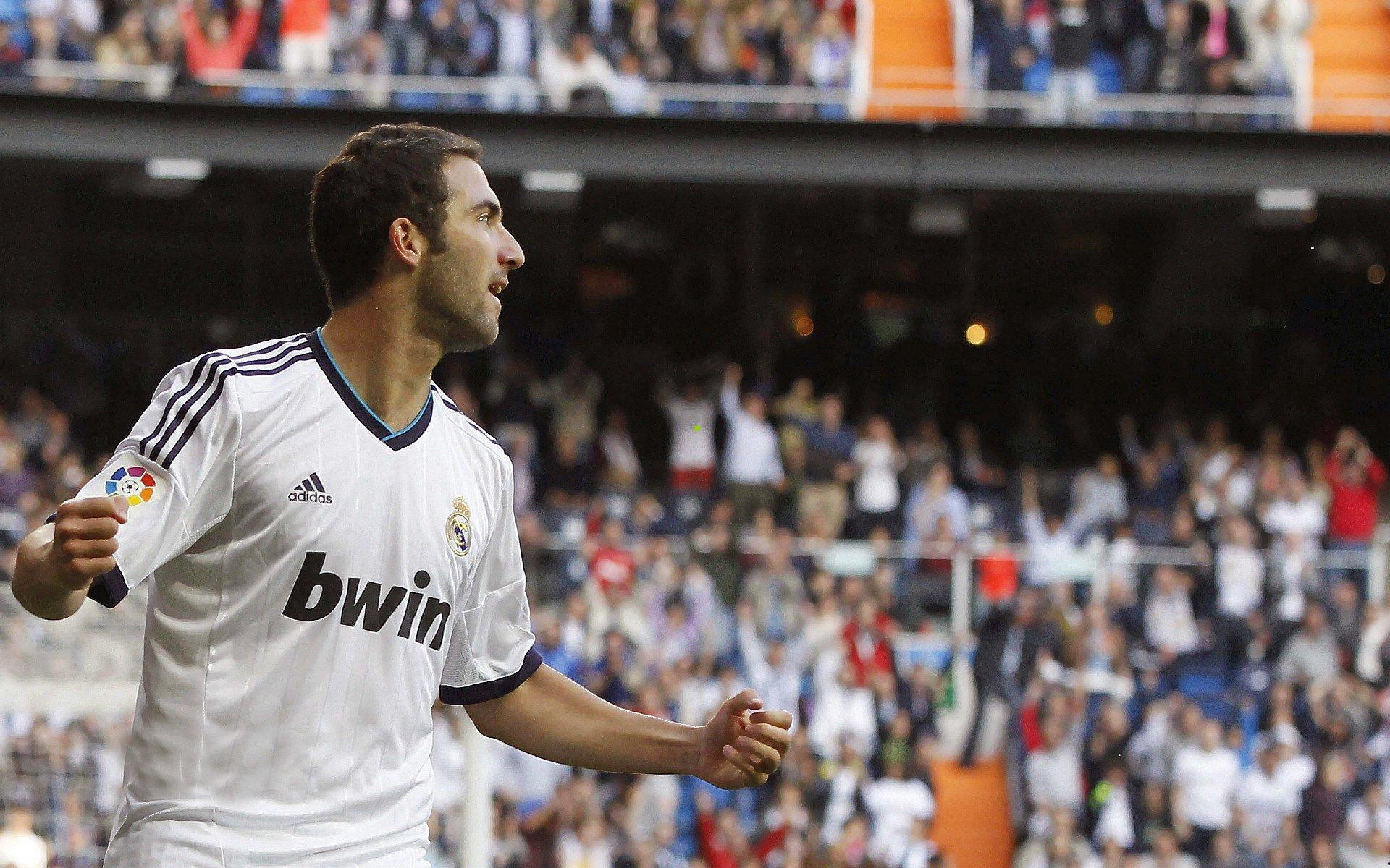 董路炮轰裁判偏袒鲁能如眼中猛兽,卡帅戏精闹剧或三年内收场